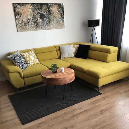 Sole Apartment 2 Satu Mare Bagian luar foto