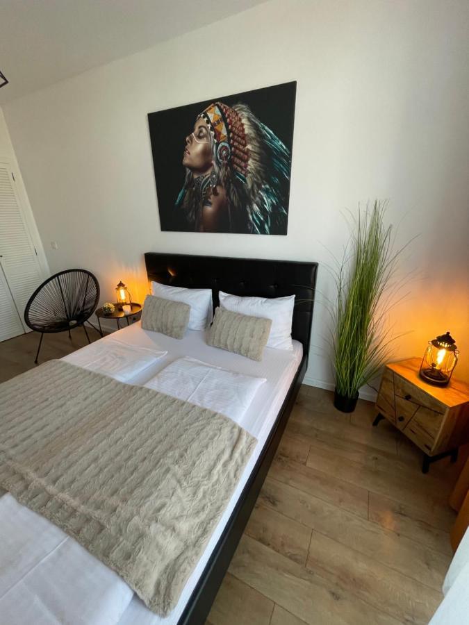 Sole Apartment 2 Satu Mare Bagian luar foto